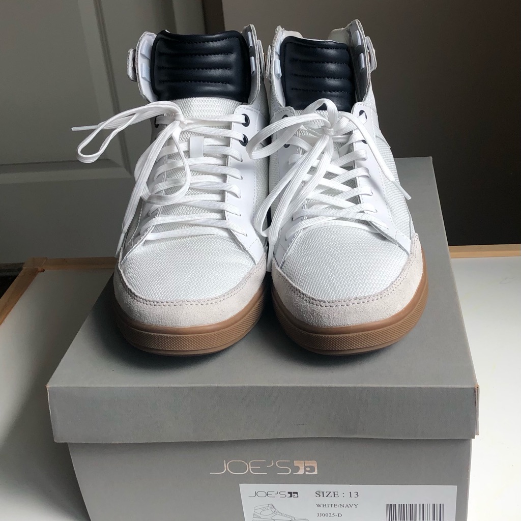 Sneaker